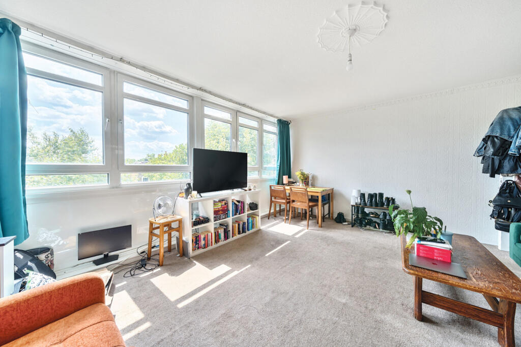 Apartment in London, Sceaux Gardens, Peckham - View 4