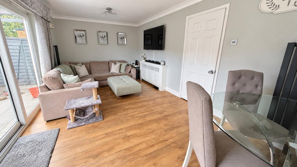 House in Chatham, Walderslade - View 4