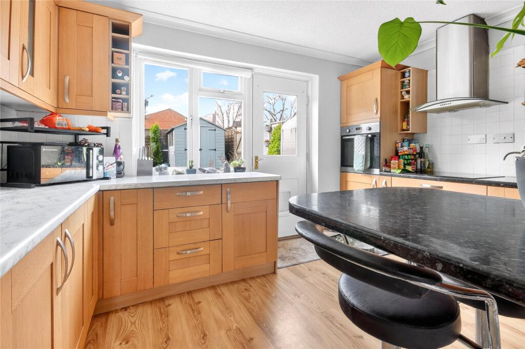 House in Bracknell - View 4