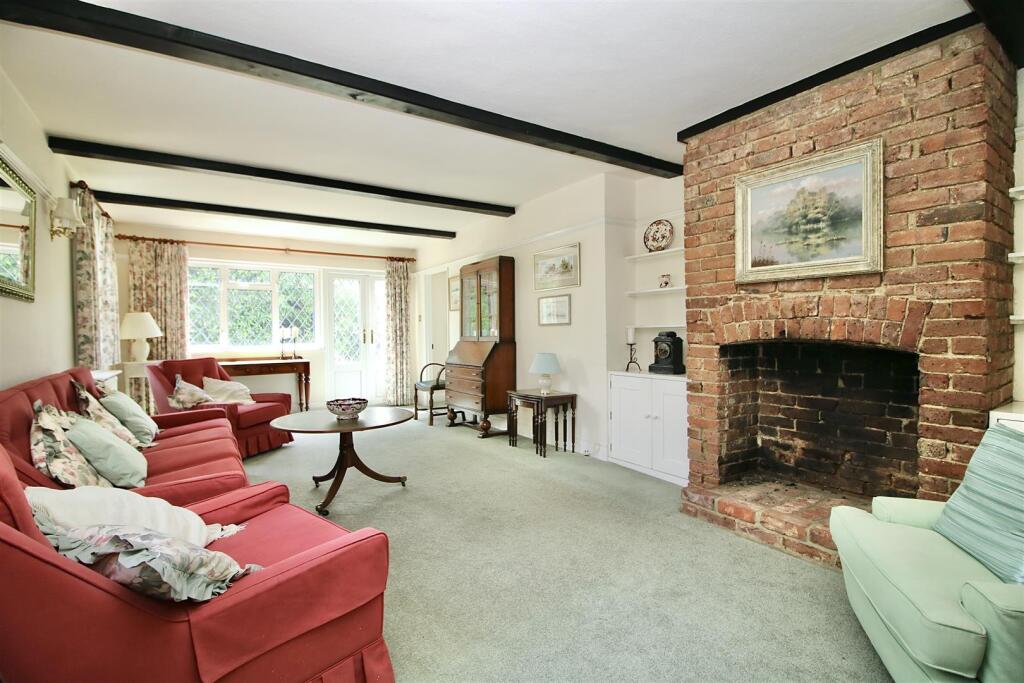 Laindon Common Road, Little Burstead, Billericay photo 3