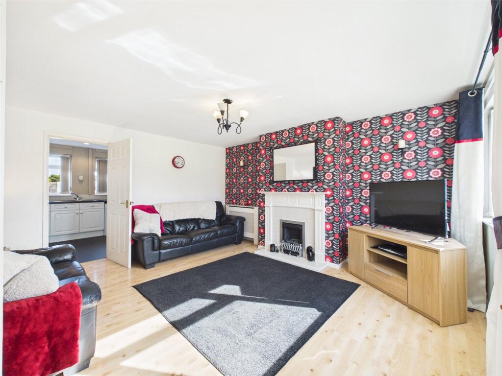 House in Worcester, Worcestershire - View 4