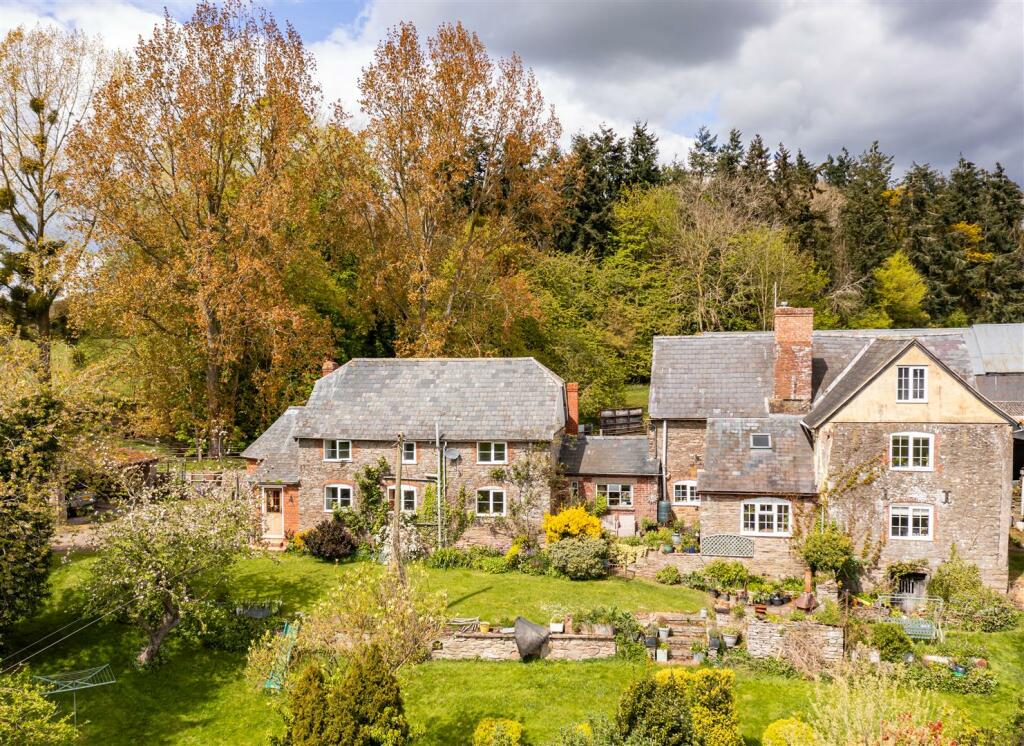 Pervin Farm, Hope under Dinmore, Leominster photo 2