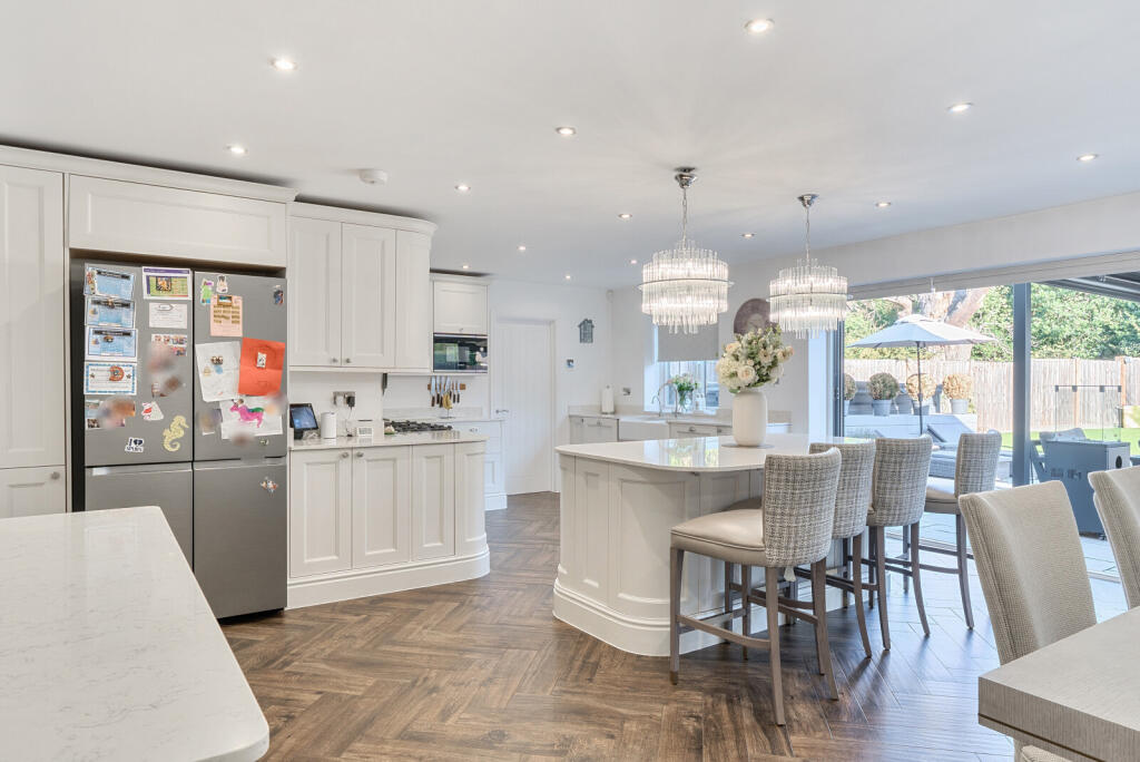 House in Kingston upon Thames - View 4
