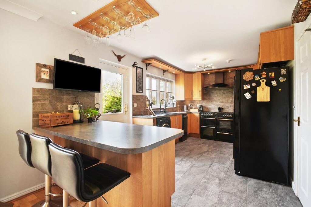 House in Kilwinning, North Ayrshire - View 2