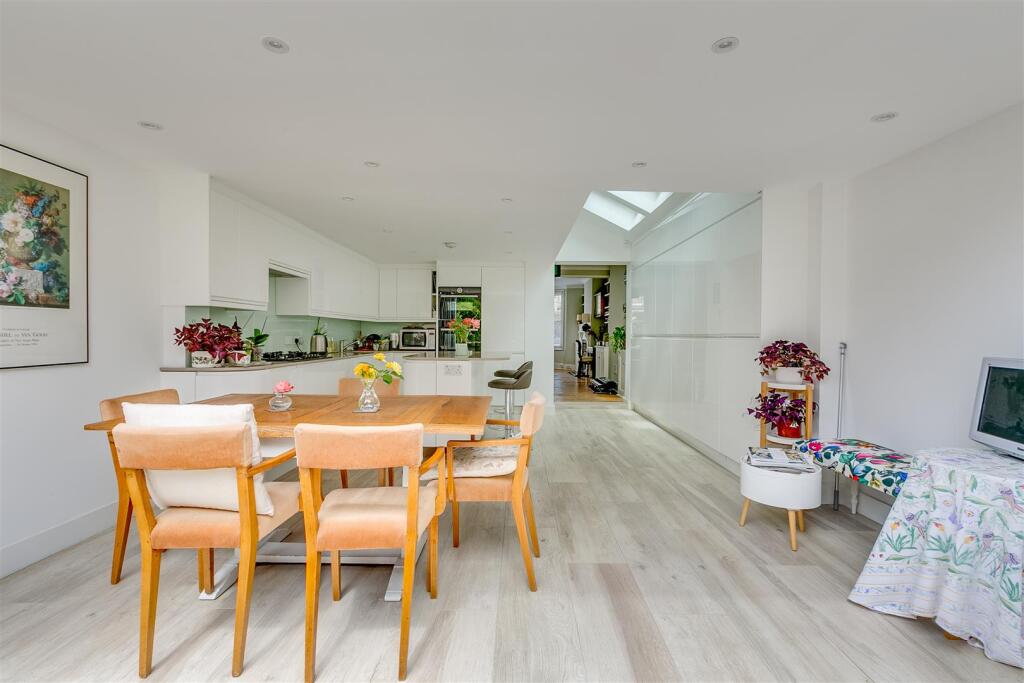 House in London - More