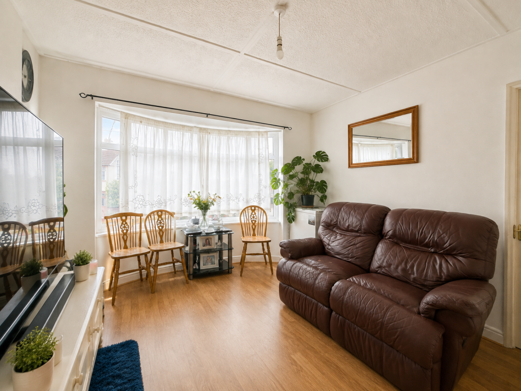 Apartment in Luton - View 4