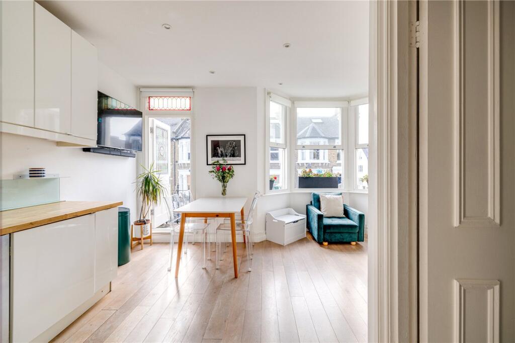 Apartment in London, Fulham - View 5