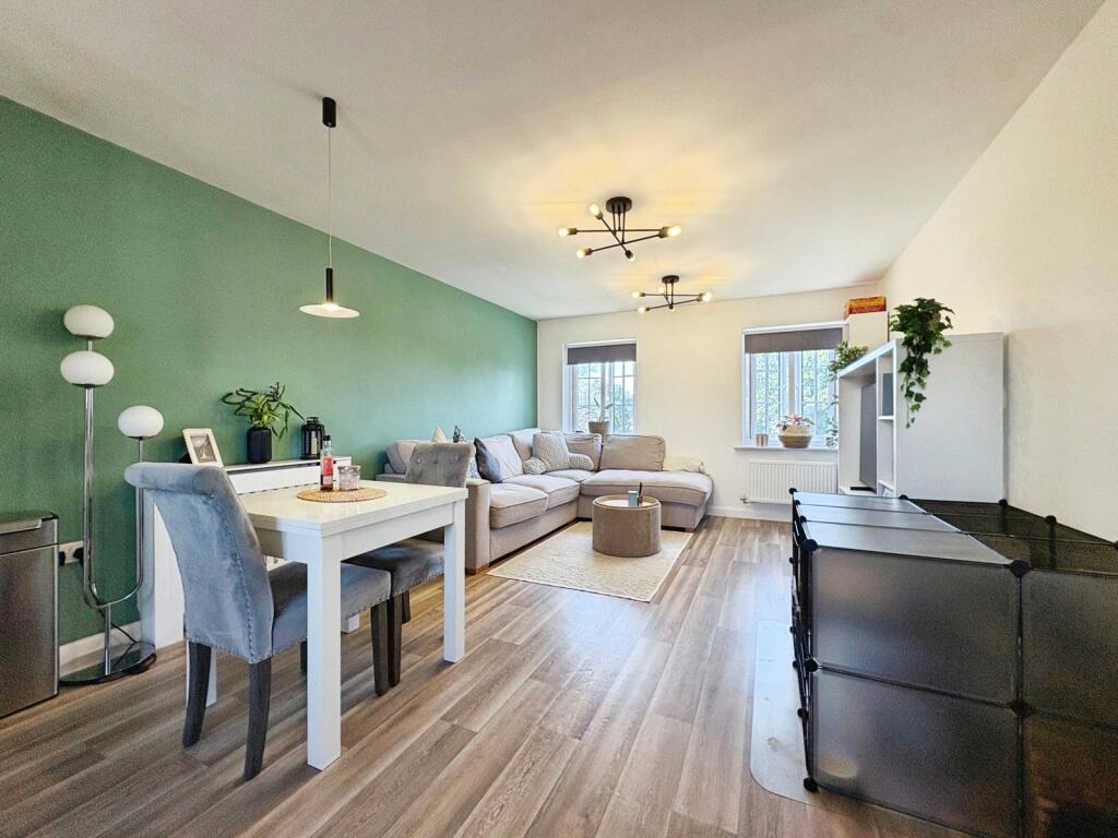 Apartment in Guildford - View 4