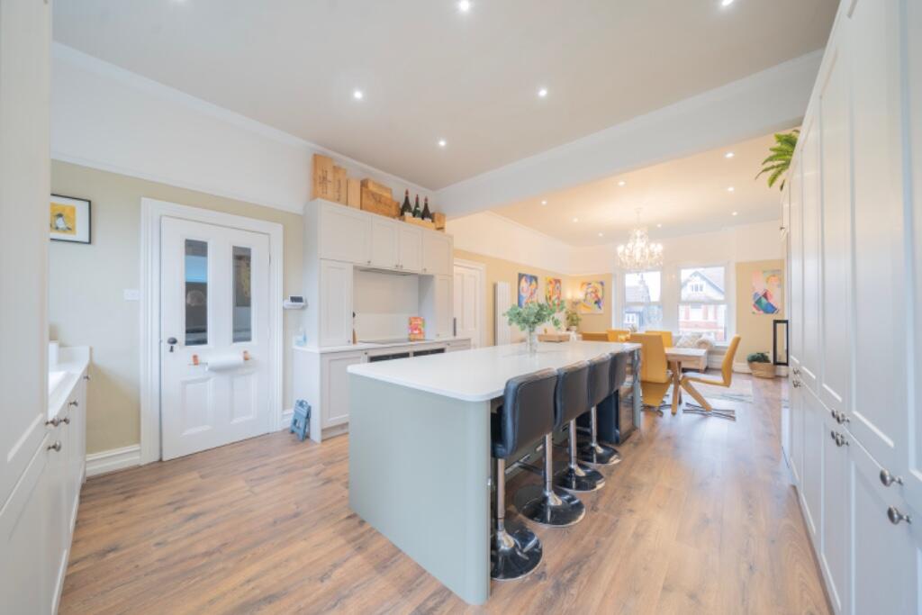 The Oatlands, CH48 - View 3