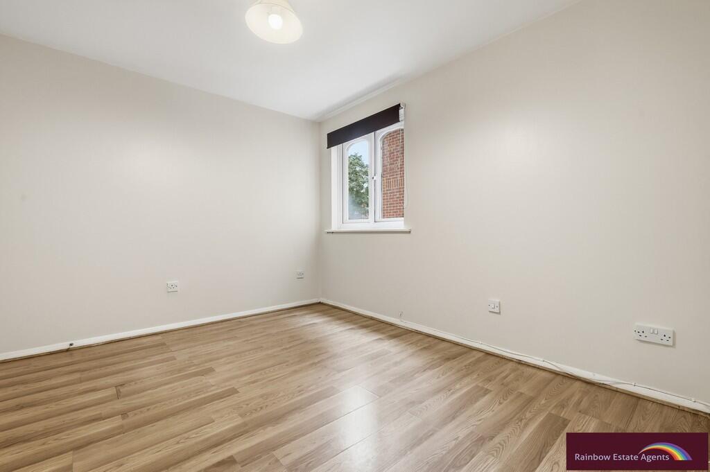 Apartment in Epping Forest, Waltham Abbey - View 6