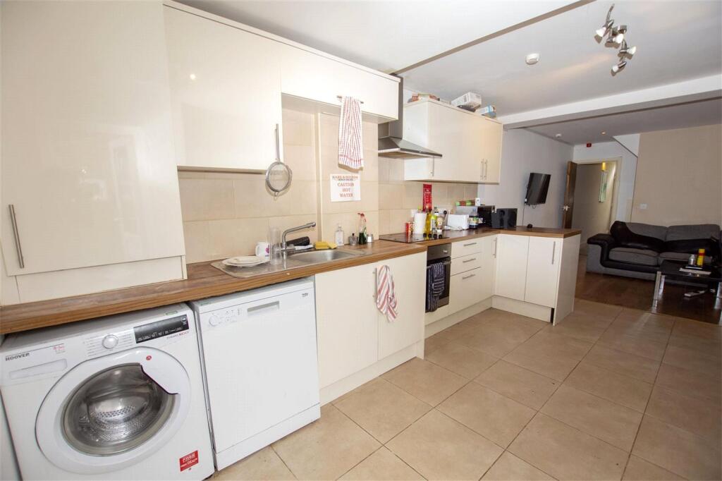 Heeley Road, Birmingham, B29 photo 3
