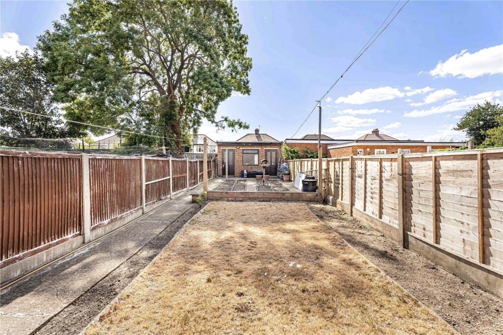 House in Twickenham - View 5