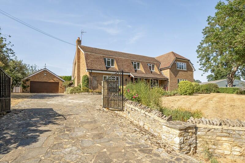 Main image of property: High Street, Pavenham, MK43 7NU