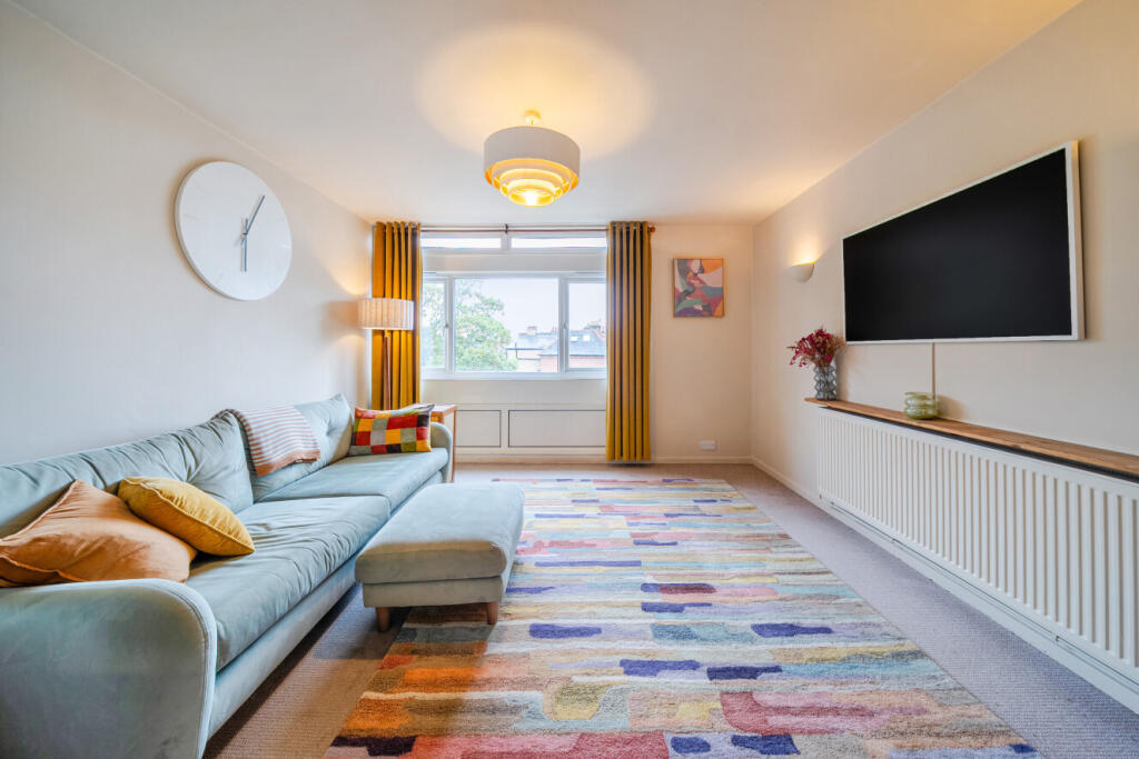 Apartment in London - View 5