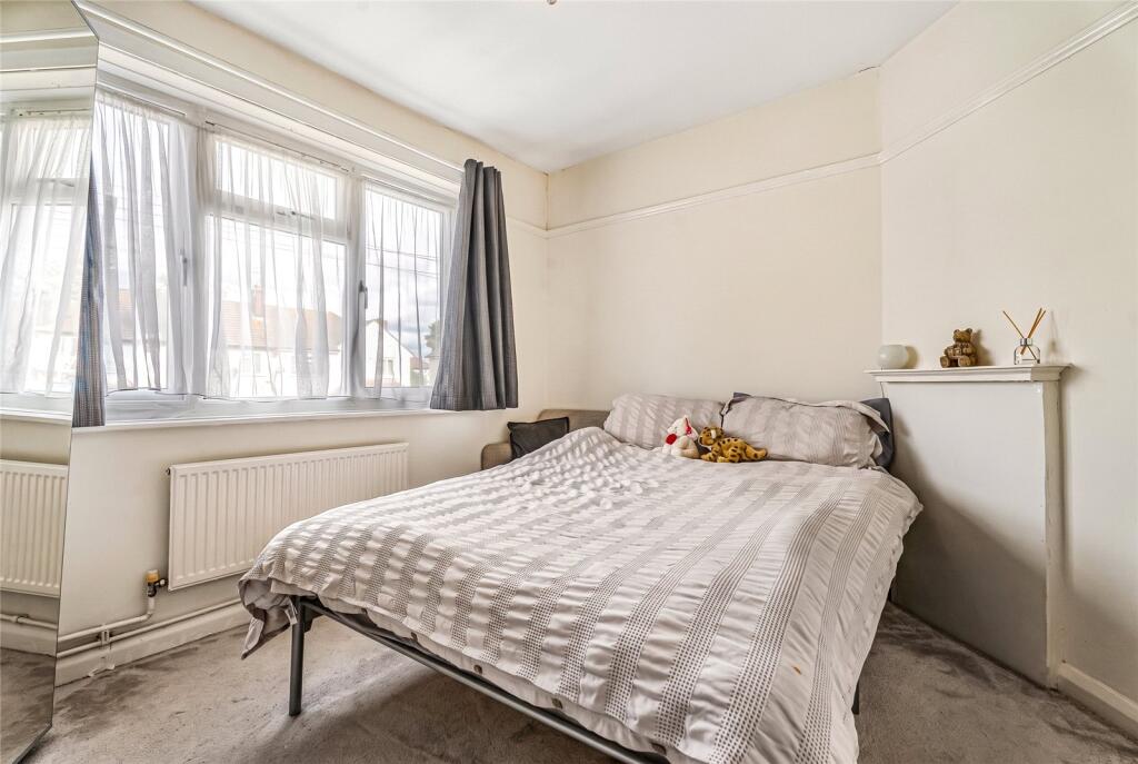 Apartment in Croydon - View 4