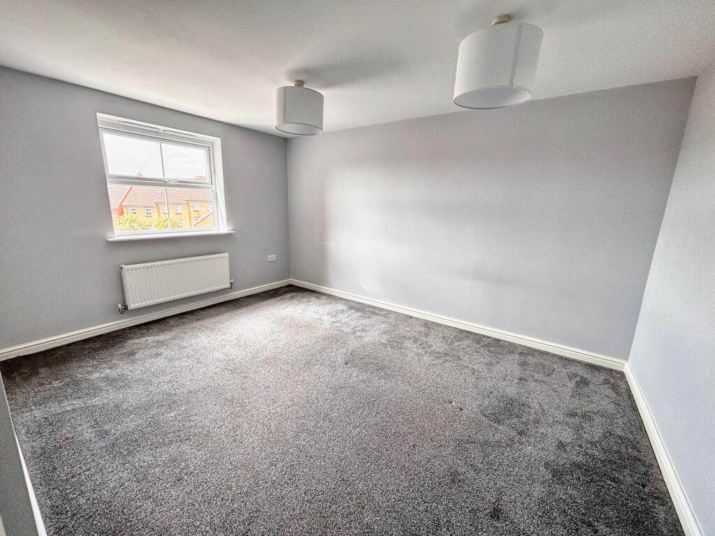 Longacres, Bridgend, CF31 - View 4