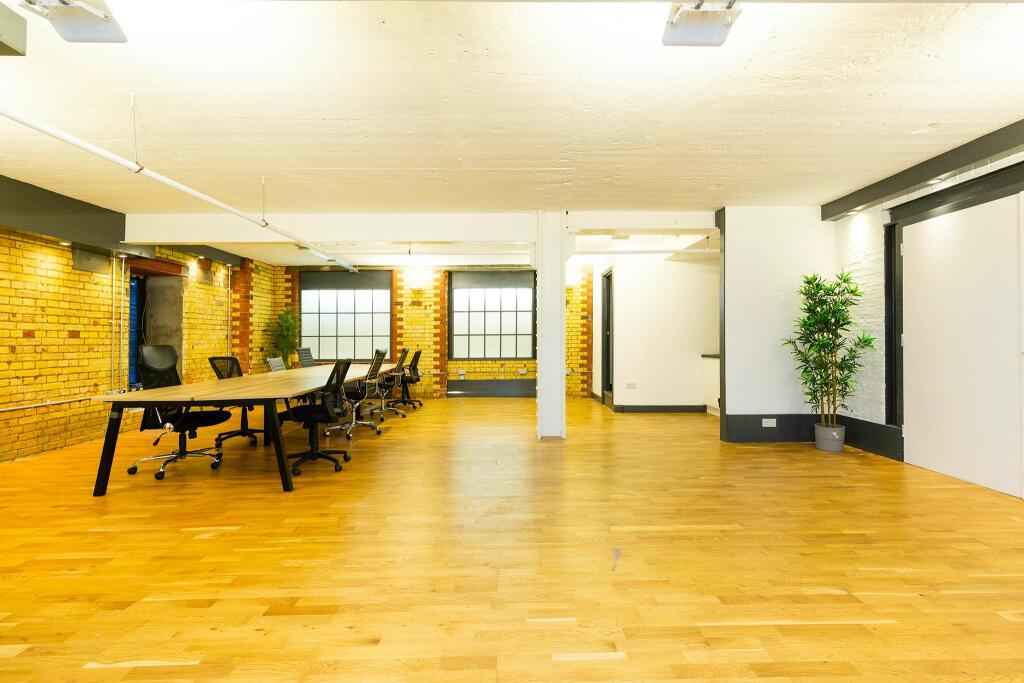 Canonbury Yard 2.jpg