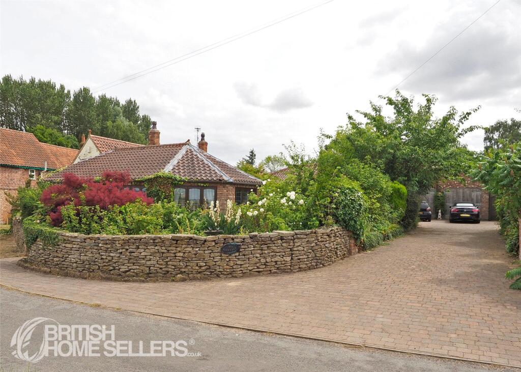 Main image of property: Humberside, Whitton, Scunthorpe, Lincolnshire, DN15