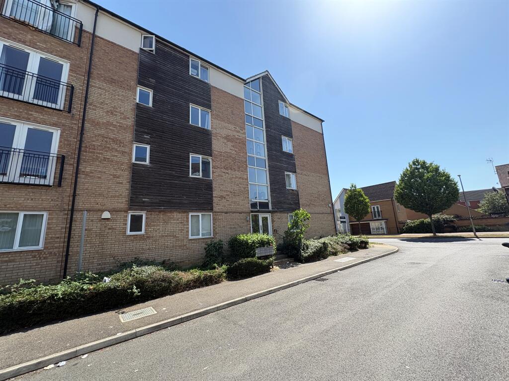 Apartment in Milton Keynes, Broughton Gate, Broughton and Milton Keynes - View 3