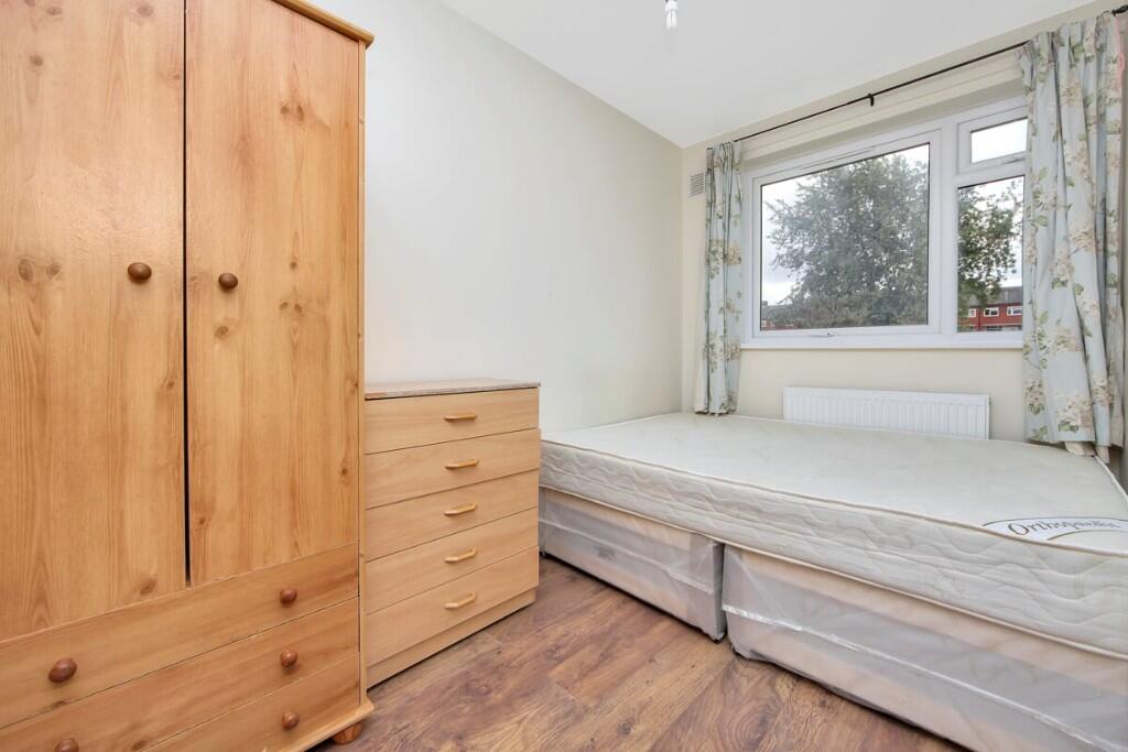 4 bedroom maisonette for rent