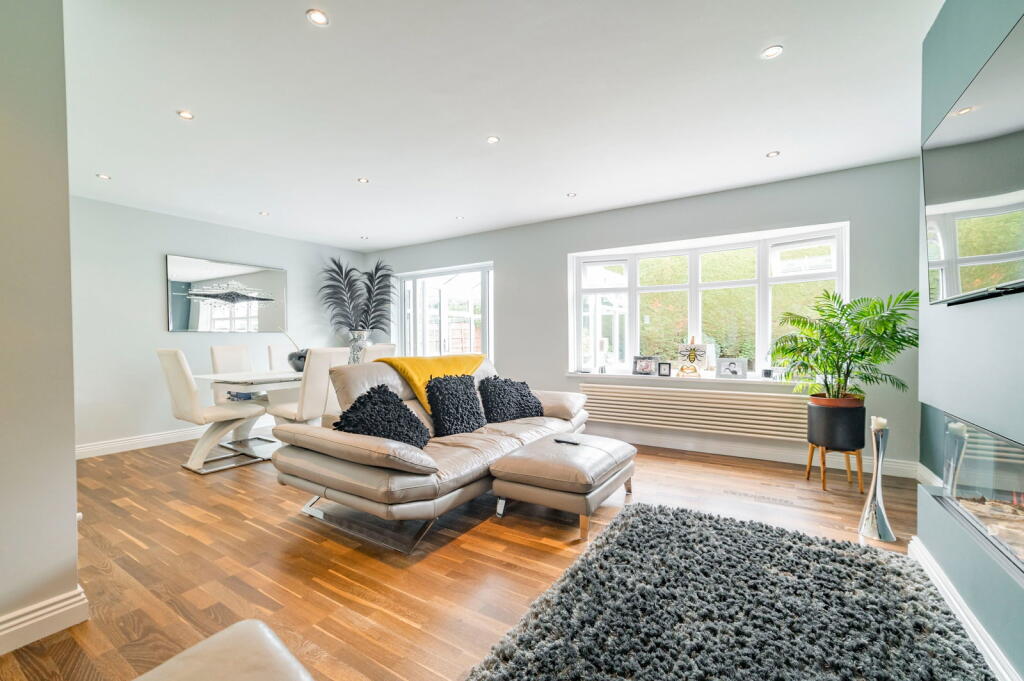 House in Oldham - View 5