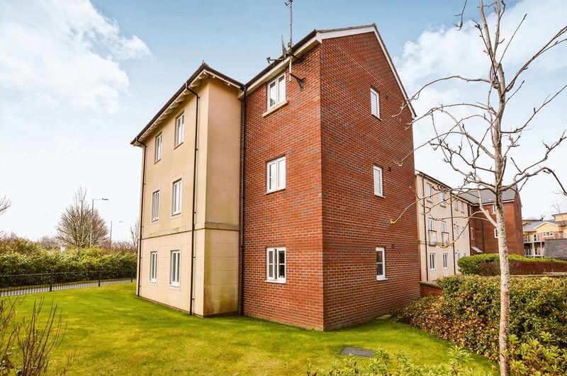2-bed flat on Lanfranc Close, Salisbury               ***NO ONWARD CHAIN***, £169,000
