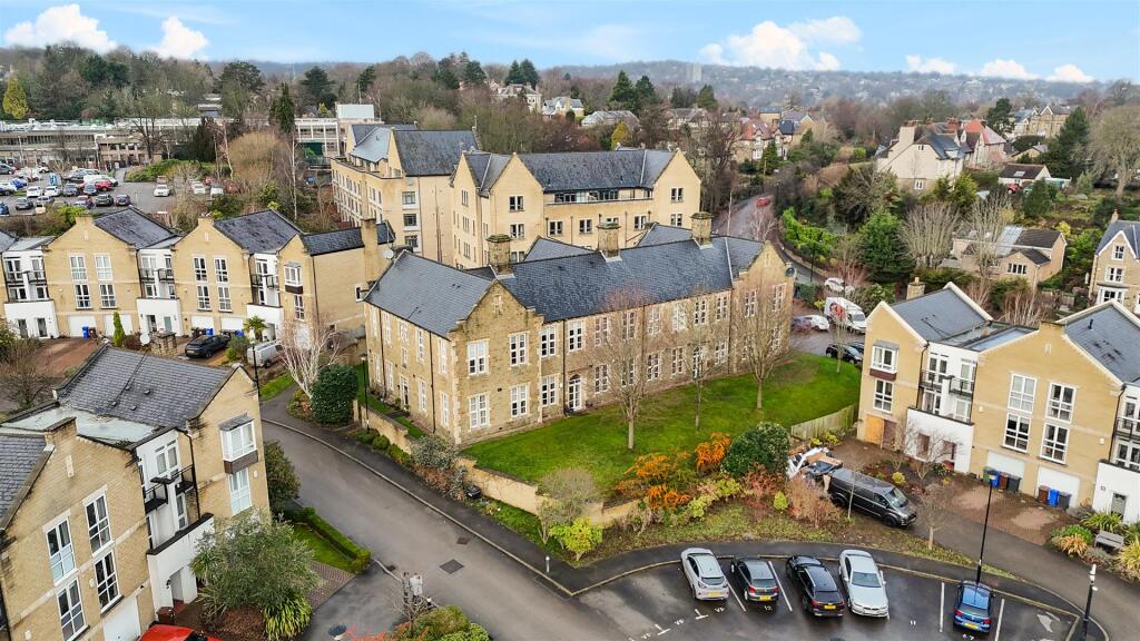 Main image of property: Alexandra Gardens, Nether Edge