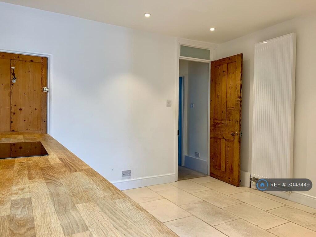 House in Sidcup, Halfway Street, Longlands - View 4