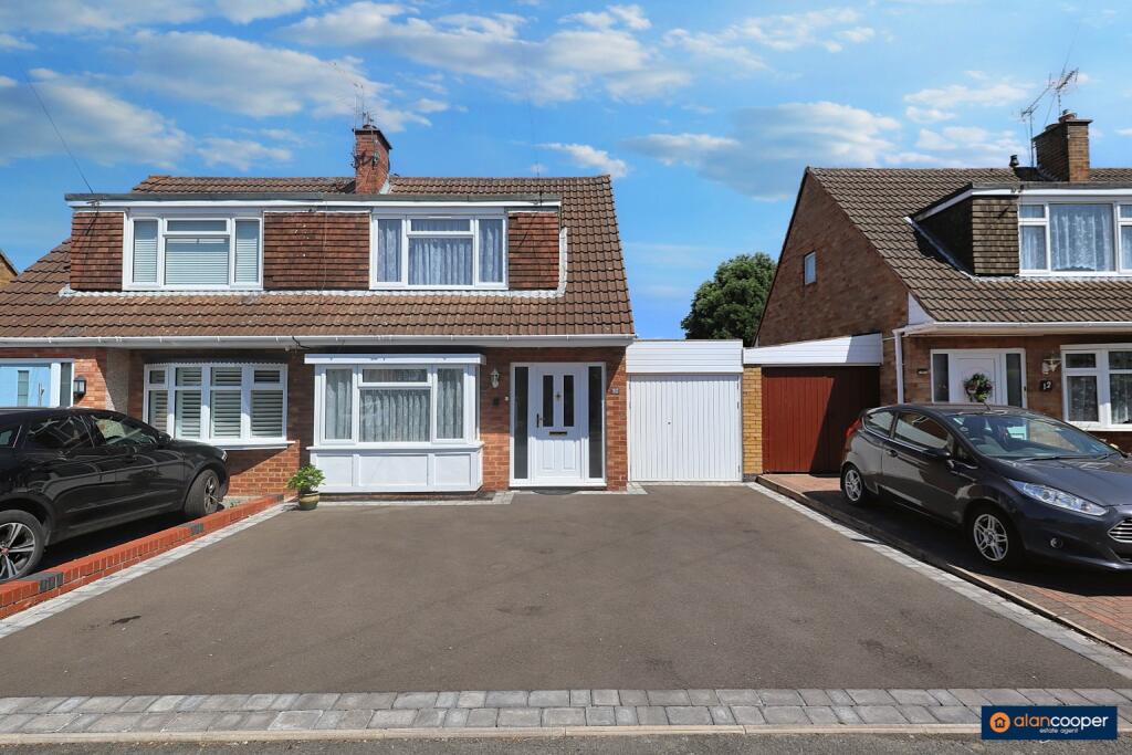 Main image of property: Romsey Avenue, Weddington, Nuneaton, CV10 0DR