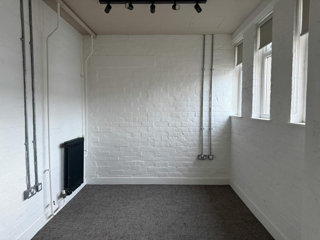 Base Business Space, Managed Office Space – L9