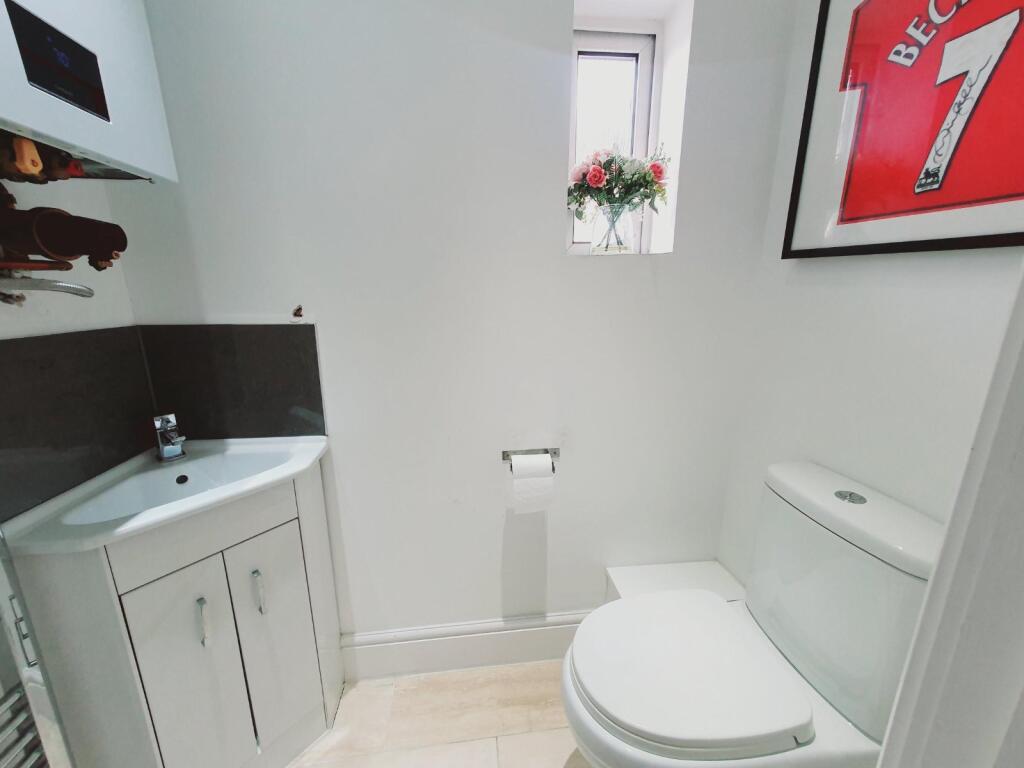 House in Portsmouth - View 5