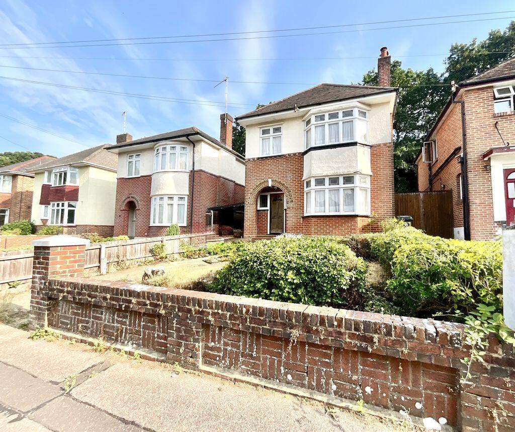 Normanhurst Avenue, Queens Park
