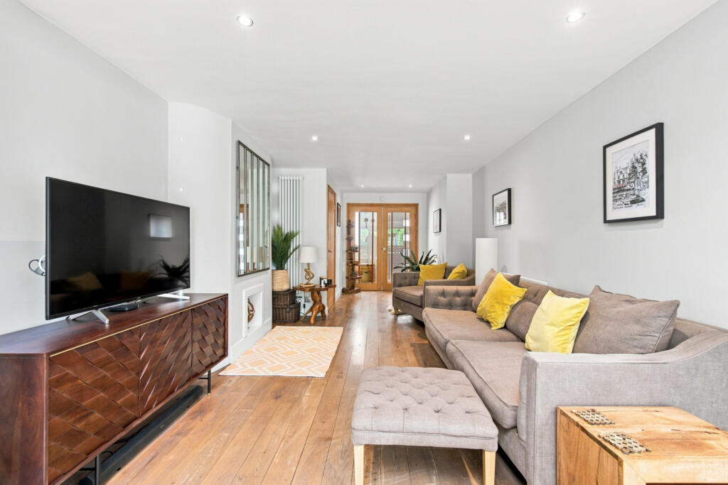 House in Bishop's Stortford, Hockerill - More