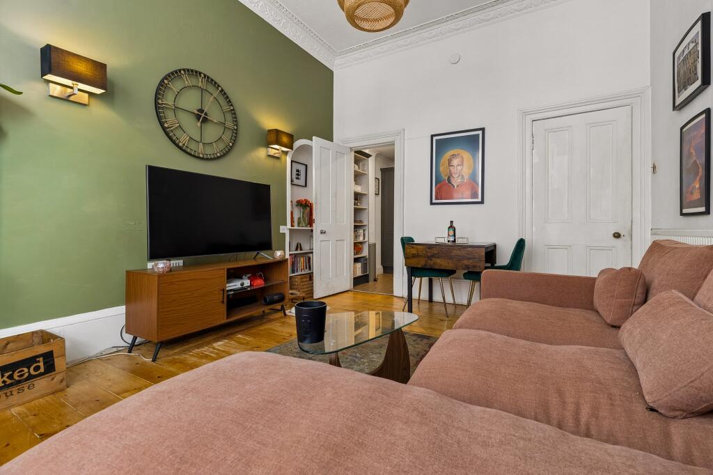 Apartment in Glasgow - View 3