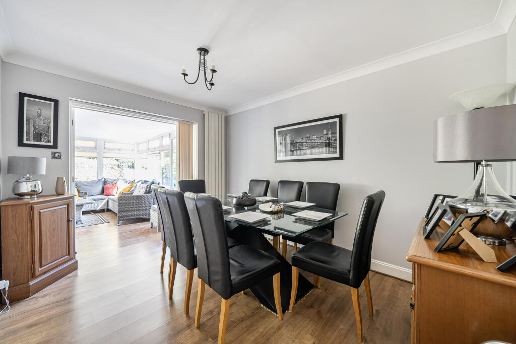 House in Winchester, Lower Stanmore - View 3