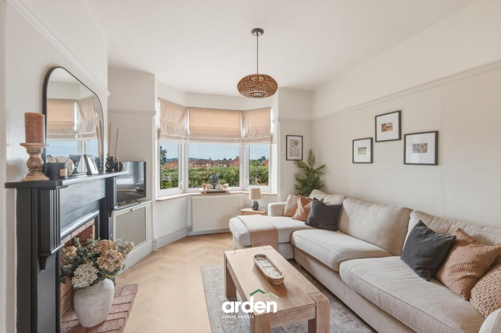 House in Worcester - View 2