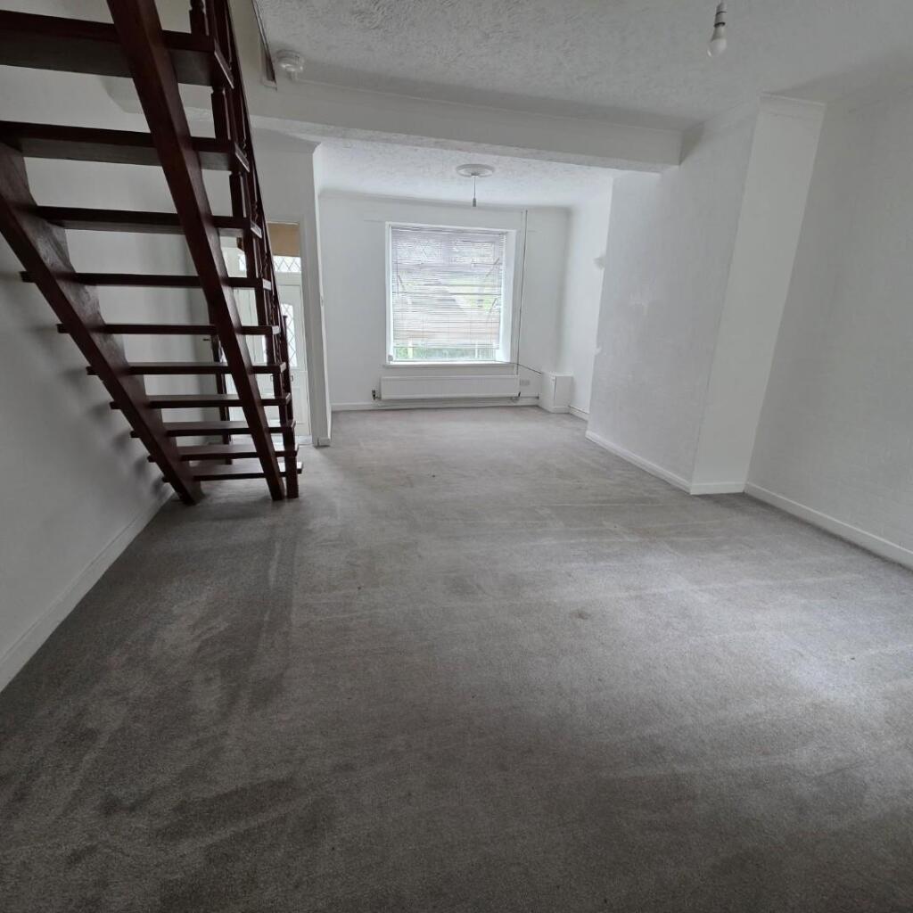 House in Tonypandy, Penygraig, Pen-y-graig - View 5