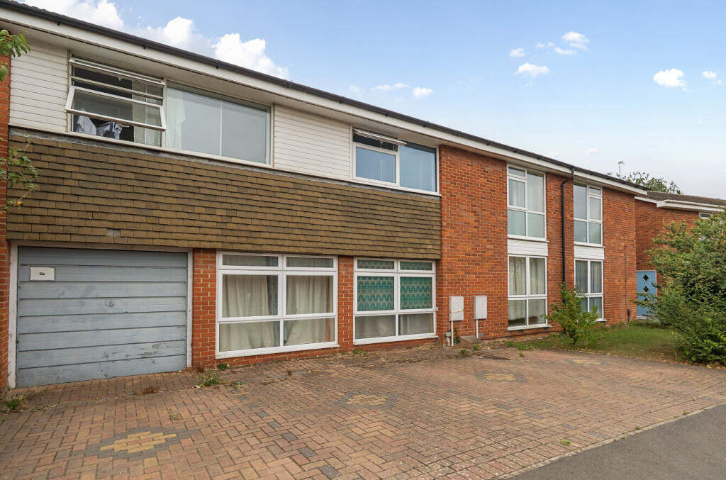 Main image of property: Harefields, North Oxford