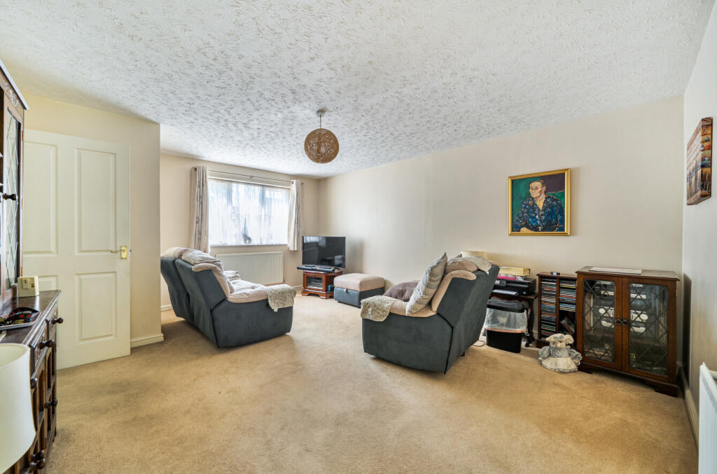 House in Winchester, Nob's Crook, Colden Common - View 4