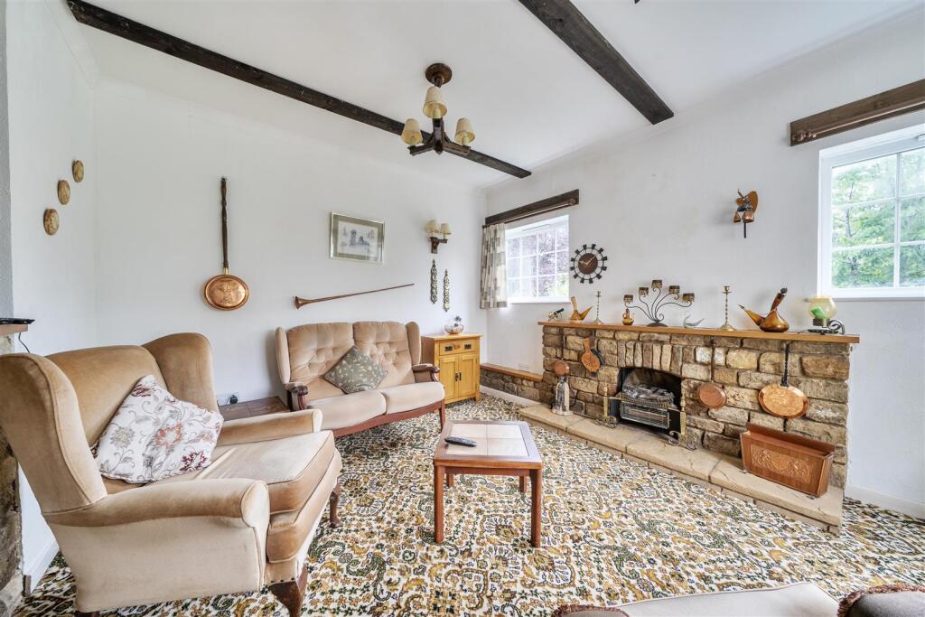 House in Silverstone, West Northamptonshire - View 3