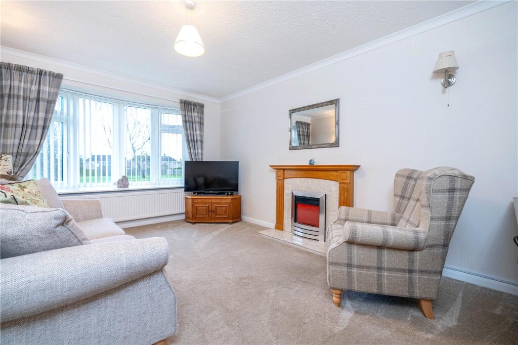 Oak Crescent, Bourne, Lincolnshire, PE10 photo 4