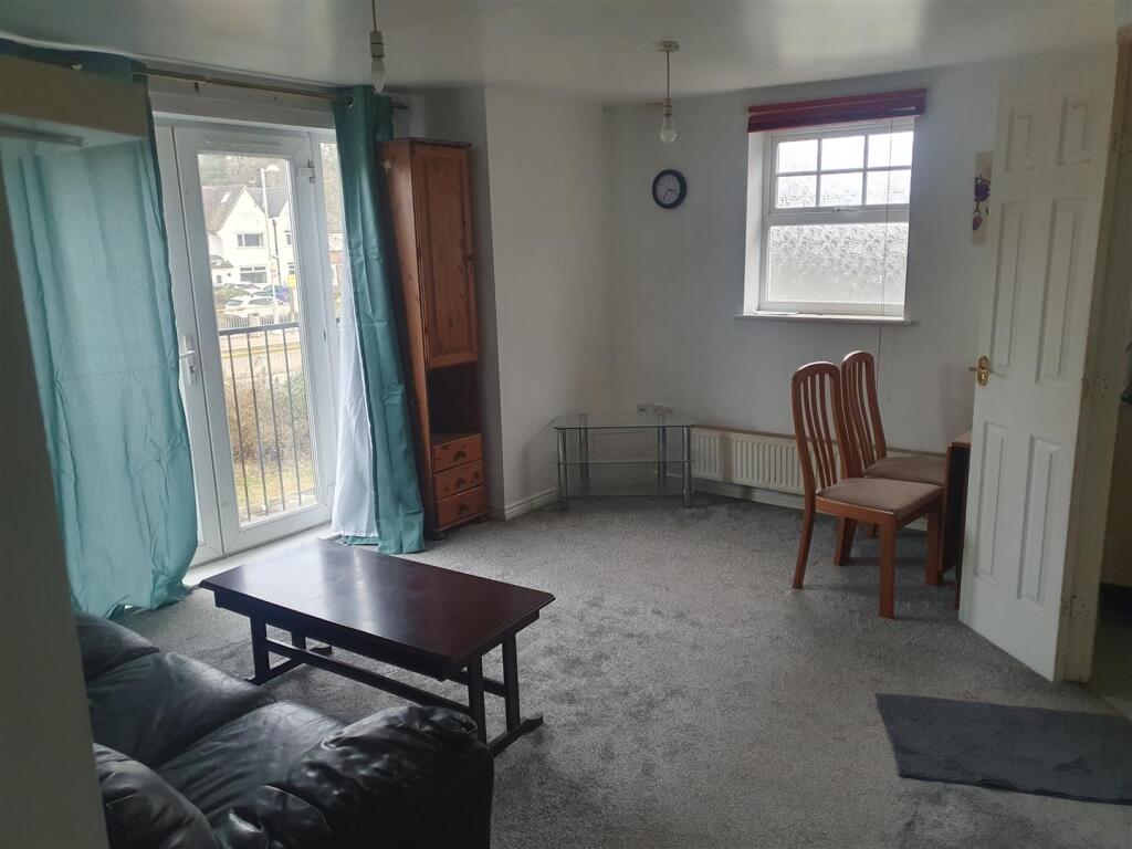 Apartment in Manchester - View 5