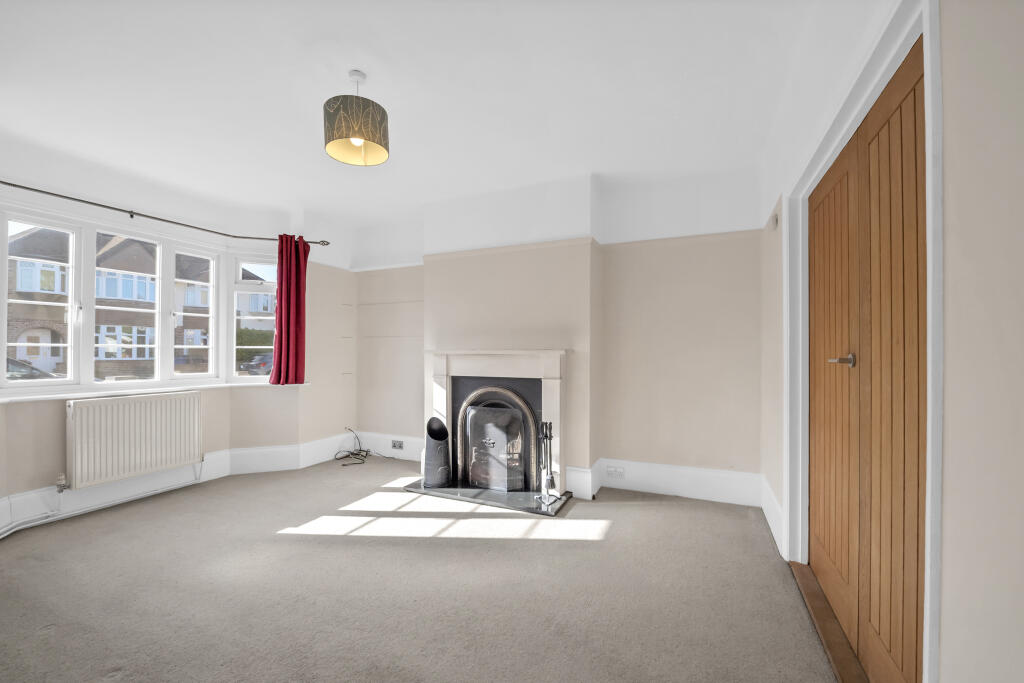 House in West Suffolk, Priors Estate, Bury St Edmunds - View 2