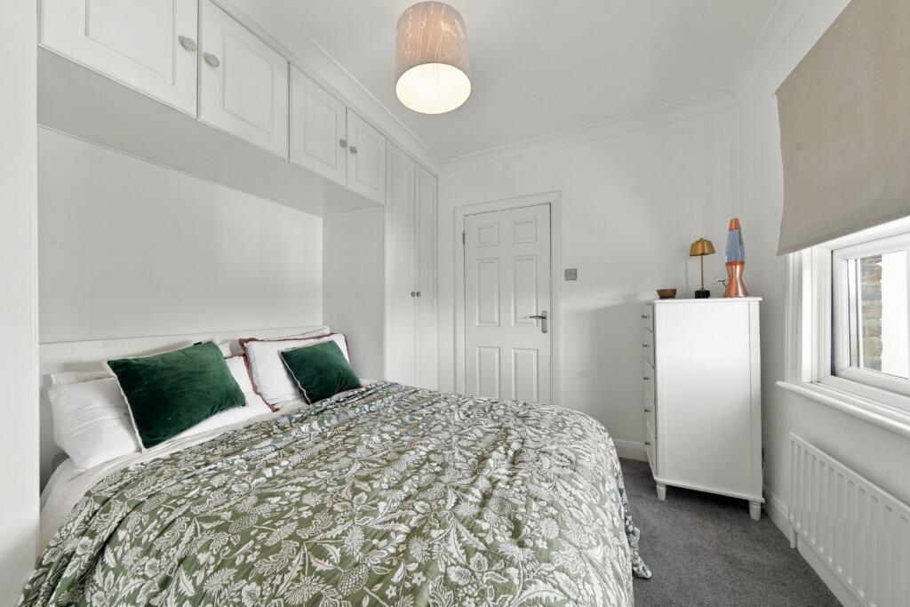 Apartment in London - More