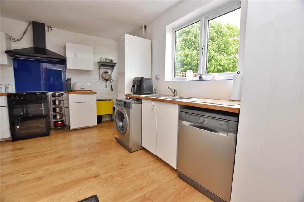 House in Tameside, Greater Manchester - View 6