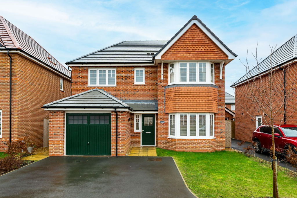Main image of property: Yew Tree Way, Burscough, L40