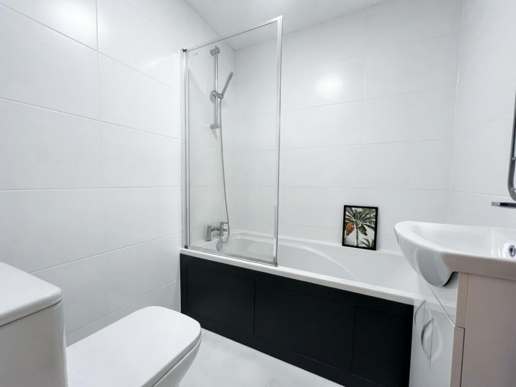 Apartment in Luton - More