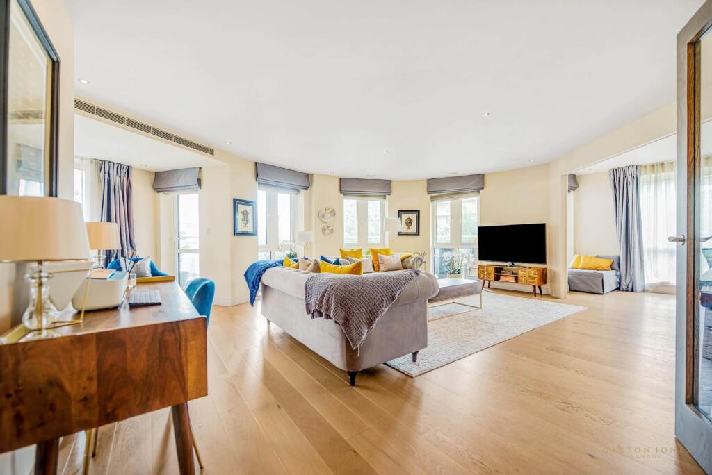 Main image of property: Doulton House, 11 Park Street, Chelsea Creek, Fulham, SW6