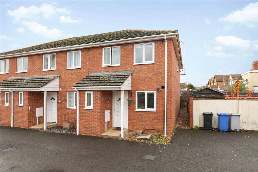 Main image of property: Finedon Street, Burton Latimer