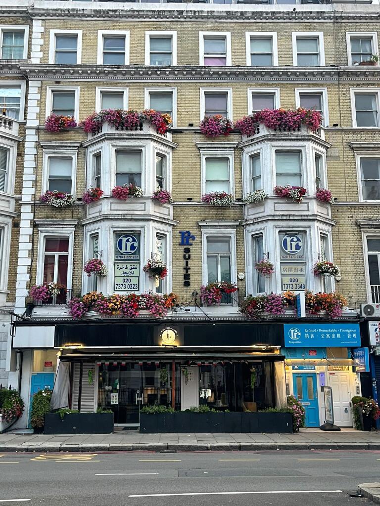 Apartment in London, South Kensington - More